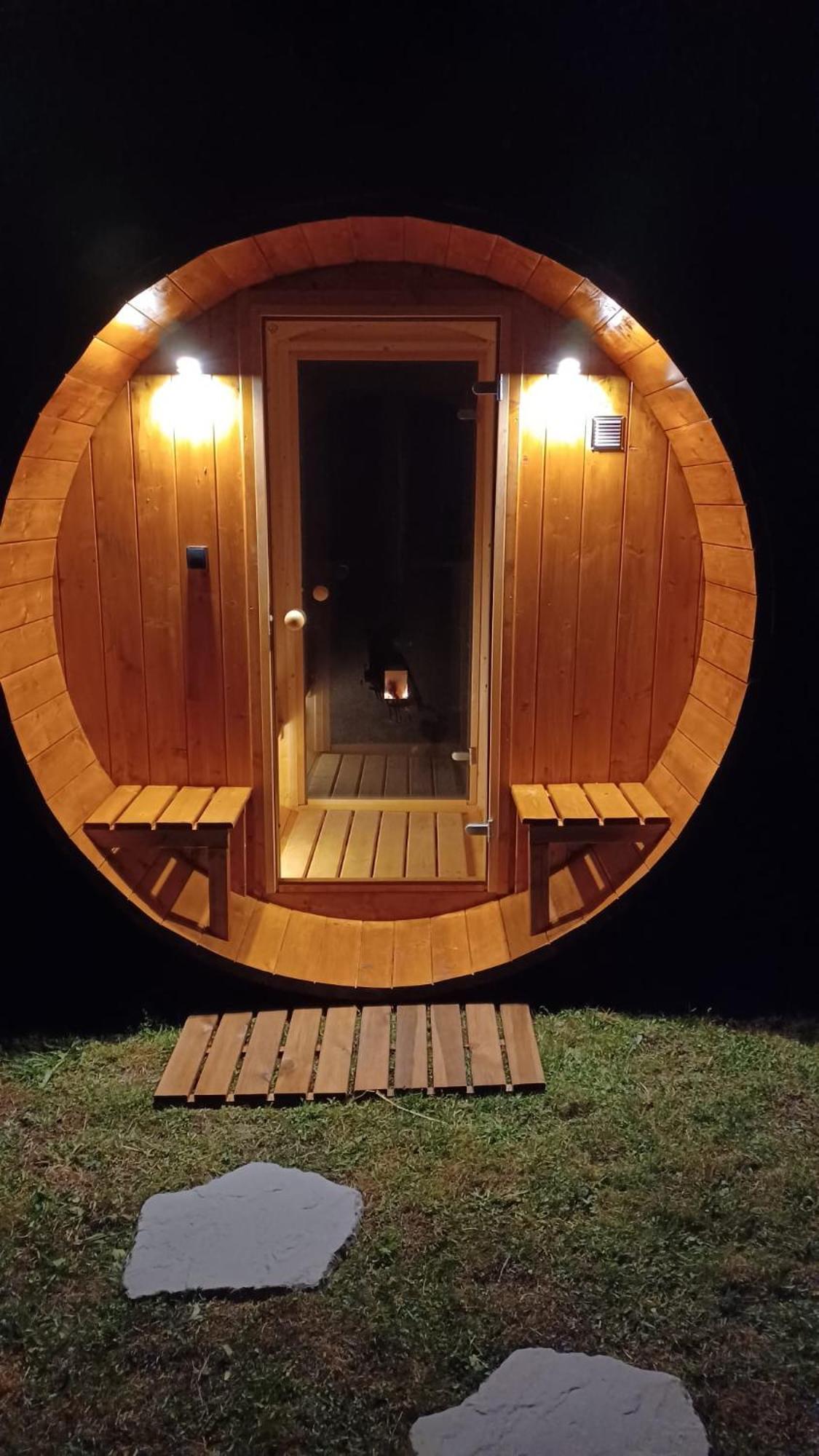 De Suzanne Avec Sauna Privatif * Brommat